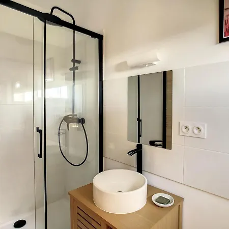 Appartement Aux Salins Du Lion Vitrolles  Extérieur photo